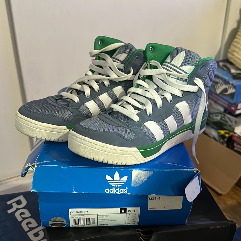 Adidas Irvington Mid, men’s size 8, grey/green